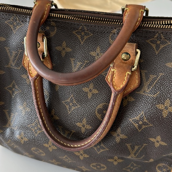 Authentic LV Speedy 25 cir 2009 - Picture 12 of 13